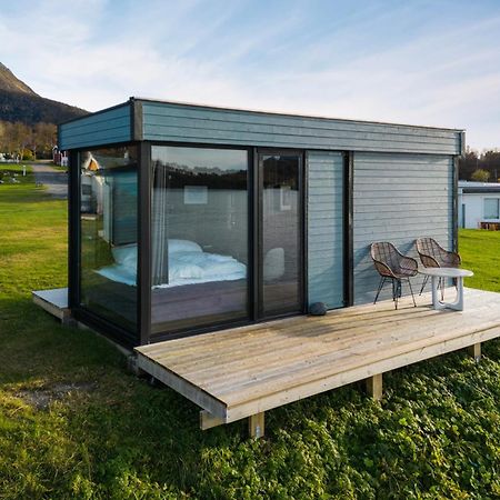 Cool Cabins Sandhornoy Lekanger エクステリア 写真